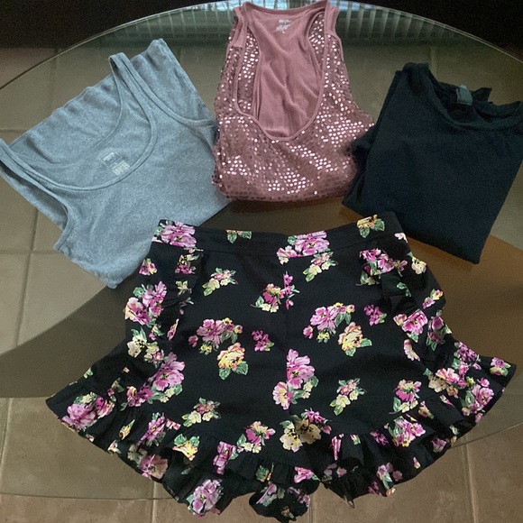 Size Large bundle (4) - Picture 1 of 14